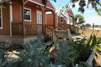 Image de Star Gazing - Bon Fire Cabin in the Peaceful Country at Blue Eagle Retreat