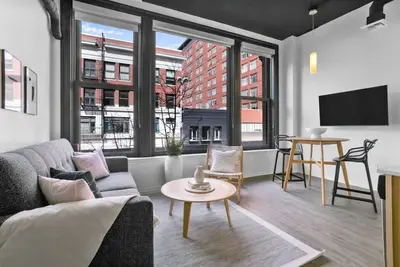 Image de Urban Modern Living Downtown w/ Free Coffee & WiFi