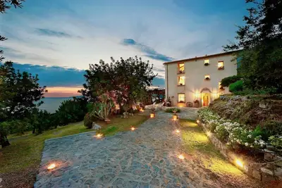Image de Villa Maratea - Six Chambres Villa, Couchages 12