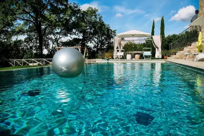 Image de My Rental Homes - Villa Torre del Chianti with hited pool, Gym and wellness center
