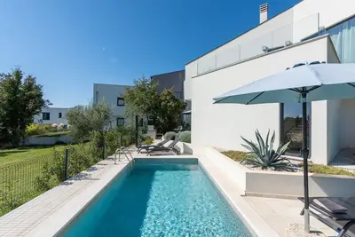 Image de Luxury Villa Abstracta with Pool