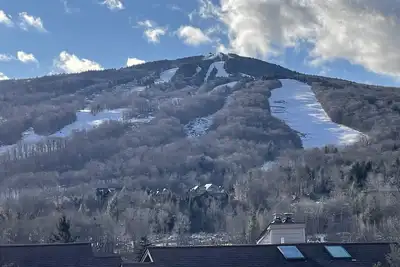Image de Cozy 2 Br Condo With Spectacular View of Mount Snow!