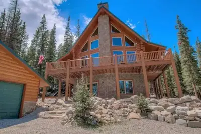 Image de Mountain Gem Lodge🏔 3 Acres 🌲 Hot Tub 💰$0 Cleaning Fee 🐾 Pet Friendly 🚙 Game Room