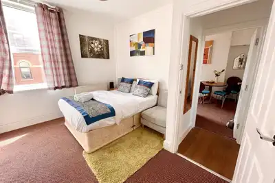 Image de New Listing*4 bedroom maisonette in City Centre