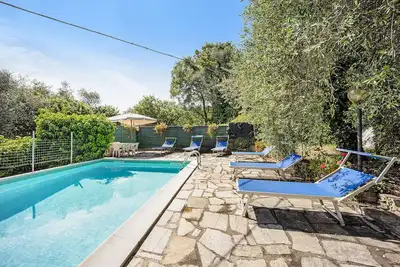 Image de Maison de vacances 'Paola E Del Poeta' avec piscine partagée, jardin privé et Wi-Fi