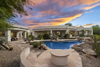 Spacious 6br Private Pool & Arcade - Summer Ready