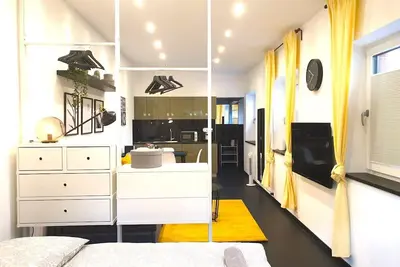 Image de Cosy Studio with Private Parking