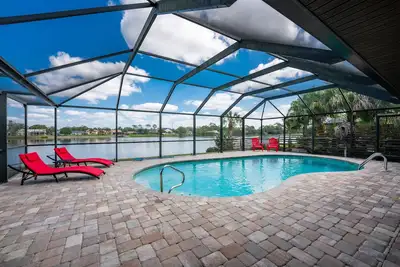 Image de Serine and peaceful luxury waterfront heated  pool villa with amazing views.