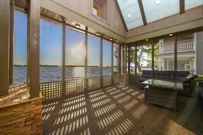 Image de Frankie’s Waterfront House at Indian Lake! The nicest Vrbo on the lake!