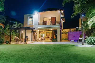 Image de Luxury Villa w/ Huge backyard & Private pool
