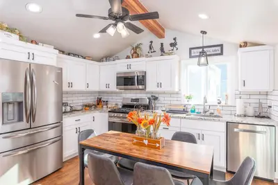 Image de charming 2-bedroom pioneer home near brian head ski resort and national parks in