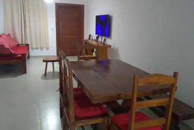 Image de New, cozy and spacious apartment (500m from the beach)