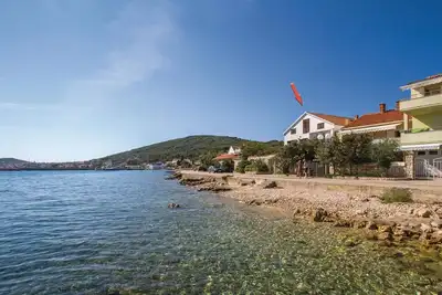 Image de Superbe appartement à Preko avec.