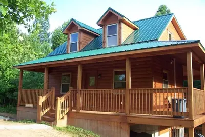 Image de Two miles from Mammoth Cave National Park, 1300 sq ft cabin, hot tub, disc golf