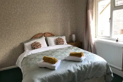 Image de 3 Bed House - Sleeps 6 - Parking - Garden - WIfi