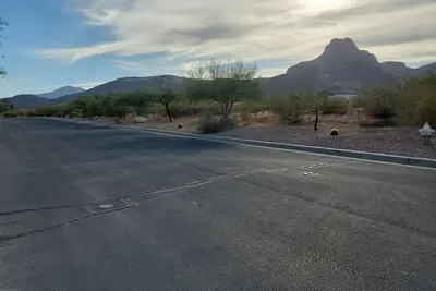 Image de Desert Sunset Oasis