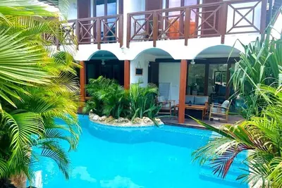 Image de New Townhouse Tropic Paradise With Pool