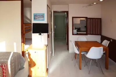Image de Pied des pistes de ski, 2ème étage, balcon, télévision, casier à ski, 30m², Les Orres
