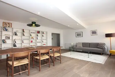 Image de Newly Refurbished Spacious Fitzrovia Apartment