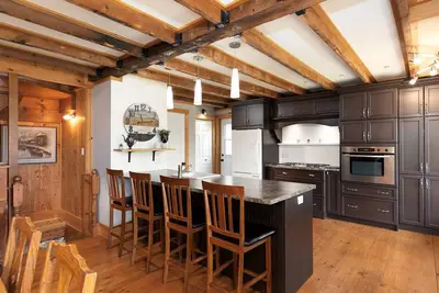 Image de Chalet chaleureux ski-in skiout with private tbar Numéro d’enregistrement 308663