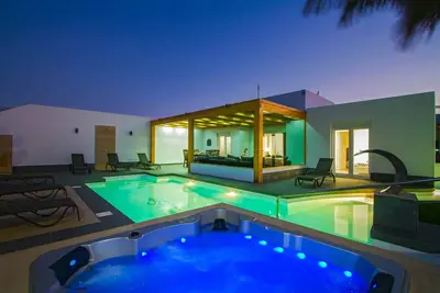 Image de Villa Sueno - Quatre Chambres Villa, Couchages 10