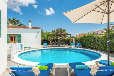 Image de Las Petunias - Six Chambres Villa, Couchages 10