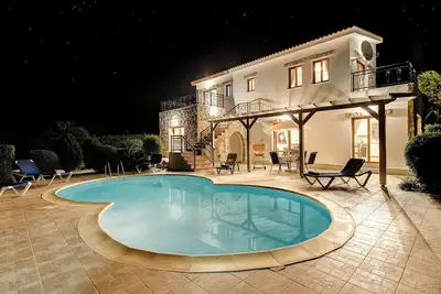 Image de Argaka Beach Villa - Beautiful villa on the beachfront with wonderful sea views