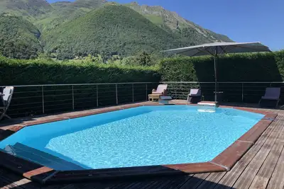 Image de Chalet Le Lisey 4*, 12 pers : vue montagne, piscine, jacuzzi, garages, cheminée