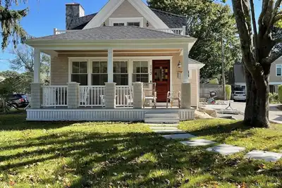 Image de Brand New Osterville Home! Central Ac, Walk/Bike to town or beach, Sleeps 10