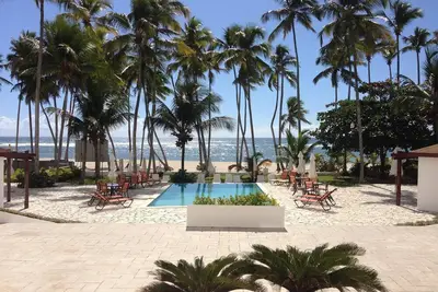 Image de Beach Front Caribbean Getaway!