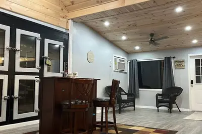 Image de The Lake House. <br>Beautiful Lake house across from Sacandaga lake. <br>Book Today! ! !