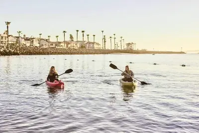 Spacious WaterView Townhouse in Silver Strand. Pet-Friendly and Kayaks!