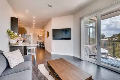 Image de Capitol View Condos | Downtown Austin - Lone Star