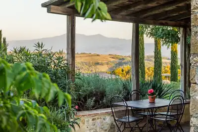 Agriturismo \"La Cisterna\" avec piscine, Wi-Fi et jardin