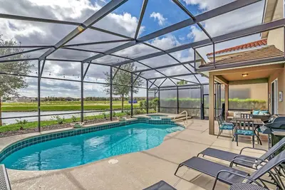 Image de Amazing home 5bd/5ba privat pool, spa and grill