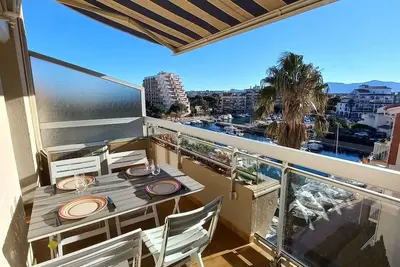 Image de Bel appartement T3 duplex  75m2  sur la marina de port canet en roussillon