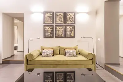 Spanish Steps Deluxe Apartment