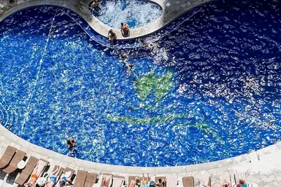 Image de Amazing Deal! Pool, Onsite Restaurant & Bar, Minutes to Royal Hawaiian Center