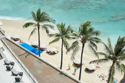 Image de Enjoy 2 Amazing Ocean View Units! Pool, Restaurants, Minutes to Honolulu Zoo!