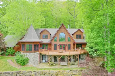 Image de Sweetwater Lodge - Luxury Log Cabin Rental