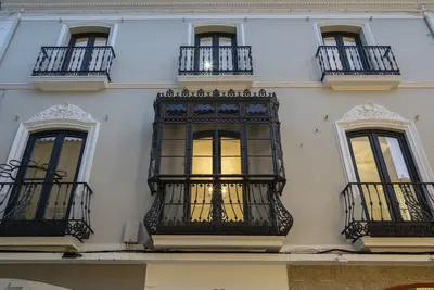 Image de Apartamentos Petronila 1881
