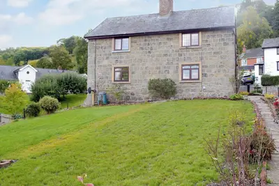 Image de Set in the picturesque border town of Montgomery, close to all town amenities.