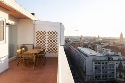 Image de Penthouse Balcony Apartment by LovelyStay