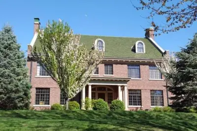 Image de Grand Home for 14 - Country Club Neighborhood!