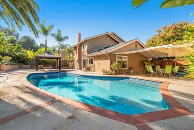 Image de ☀6 beds Fully Remodeled Villa ♨Heated Pool/Jacuzzi☀