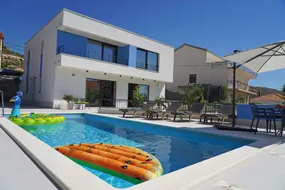 Image de Villa Lady Blue with Heated Pool