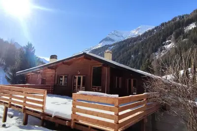 Image de Chalet De Pralong | pour 28 personnes | à quelques pas des pistes