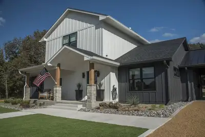 Image de New: Secluded Family Friendly Cabin by Lake Murray