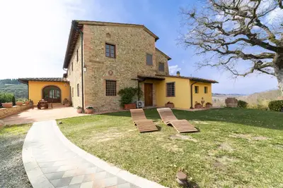 Image de La Quercia, apartment with garden for 6/8 people in the heart of Chianti