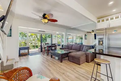 Image de Beachside townhome with Ac & 2 pools - Short walk to ocean